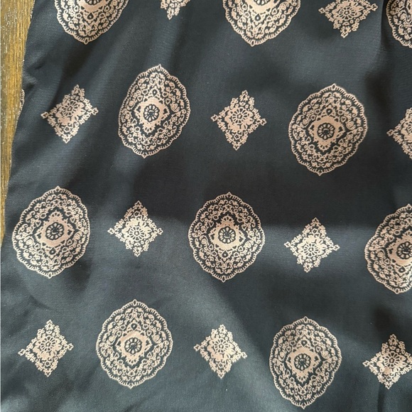 Collective Concepts Women’s Black & Tan Patterned Top with Bronze Straps Size M - Picture 6 of 8